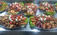 Contract food delivery catering