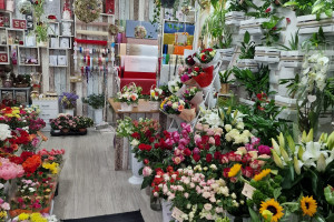 Florăria FLOWERS Virágüzlet