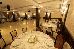 FO AH Salon Evenimente Targoviste