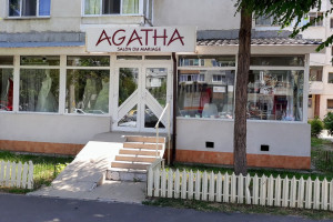 AGATHA - Miss Befany