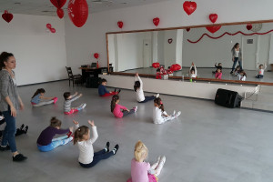 Adcrisartdance