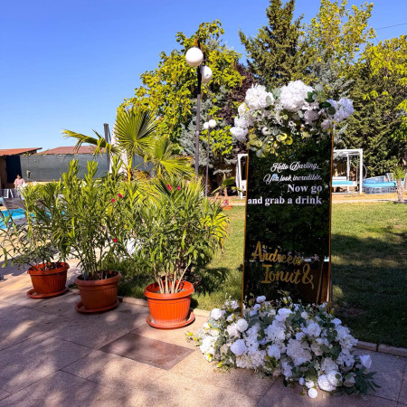 Panouri & Aranjamente Florale Bucuresti