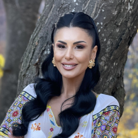 Formația Lavinia Furtună